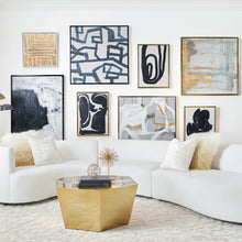 โหลดรูปภาพลงในเครื่องมือใช้ดูของ Gallery Ombre Mongolian Pillow 22"