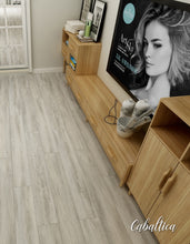 Load image into Gallery viewer, Cabaltica Flooring Model: CBTCFL88033, Color Dingle Oak