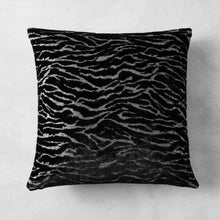 Load image into Gallery viewer, Cachet Pillow 20&quot;

