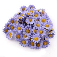 Load image into Gallery viewer, 100PC/lot  2.5cm Mini Daisy Decorative Flower Artificial Silk Flowers Party Wedding Decoration Home Decor(without stem) Cheaper
