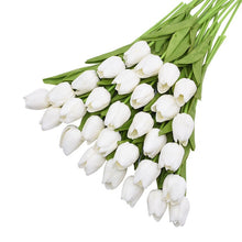 โหลดรูปภาพลงในเครื่องมือใช้ดูของ Gallery 31Pcs Tulips Artificial Flower Real Touch Tulipe Flowers Fake Flowers Wedding Decoration Flowers Christmas Home Garden Decor
