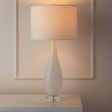 Load image into Gallery viewer, Serena Table Lamp
